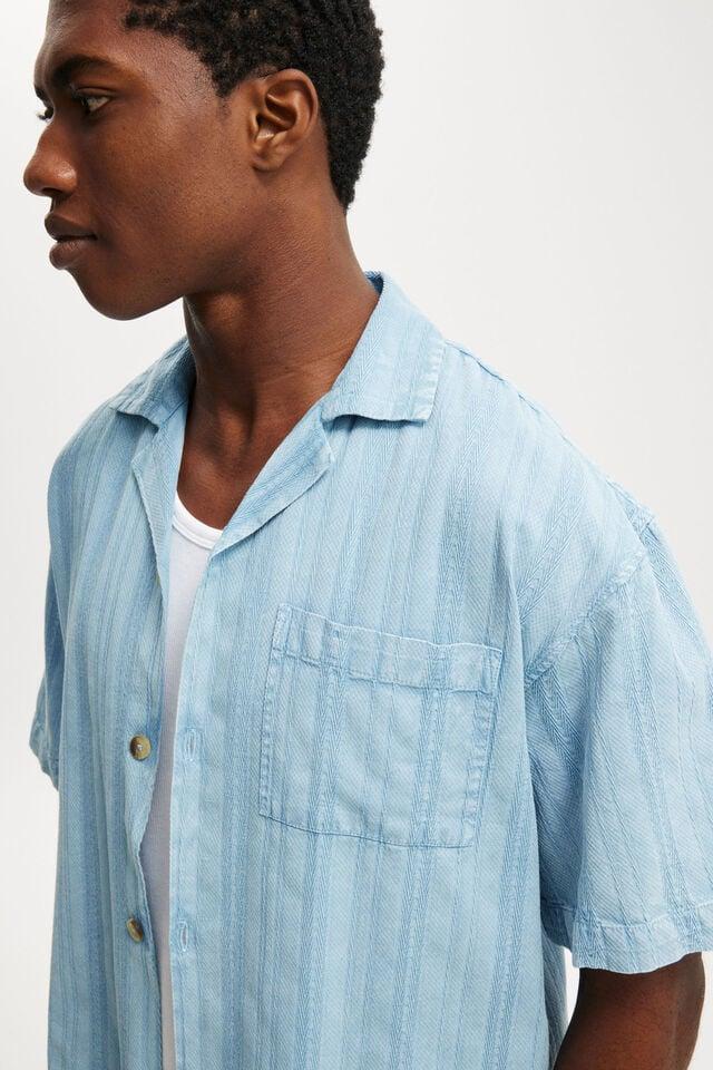 Cotton On Washed Box Fit Short Sleeve Shirt Washed Blue