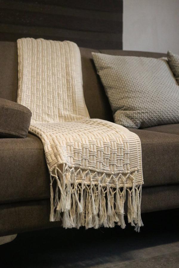 cottonique 100% Organic Cotton Throw Blanket with Tassels