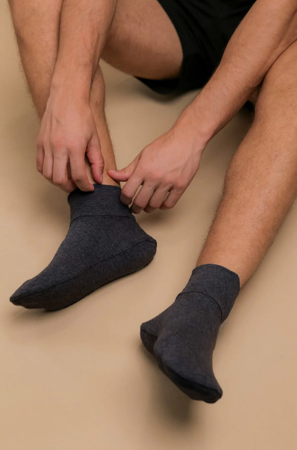 Cottonique Latex-Free Adult Booties (2 Pairs/pack)