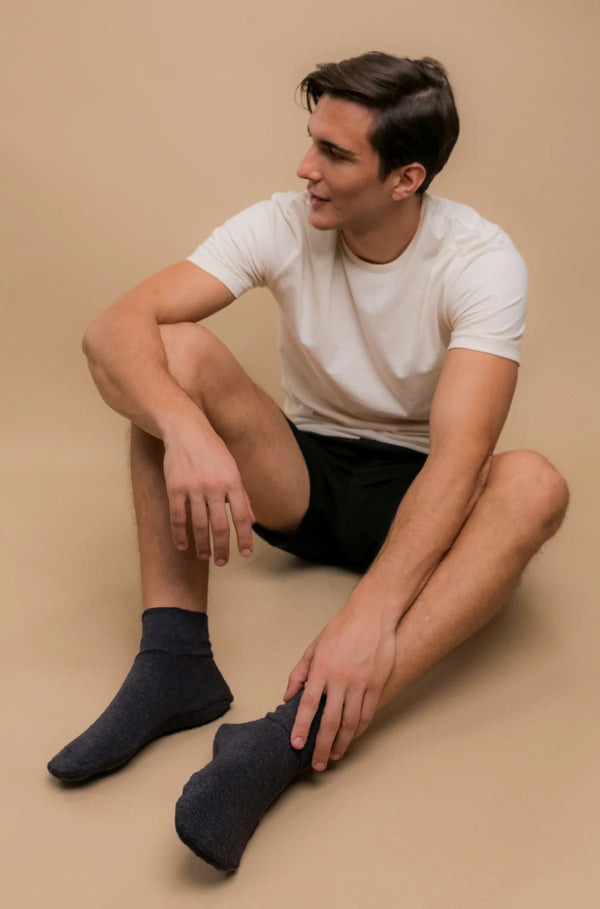 cottonique Latex-Free Adult Booties (2 pairs/pack)