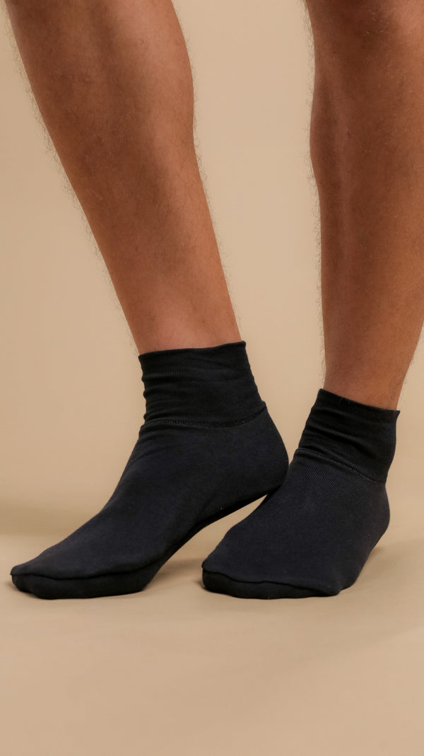 Cottonique Latex-Free Adult Booties (2 Pairs/pack)