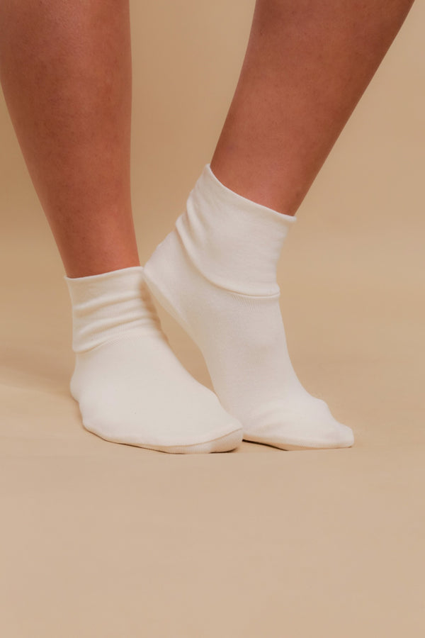 cottonique Latex-Free Adult Booties (2 pairs/pack)