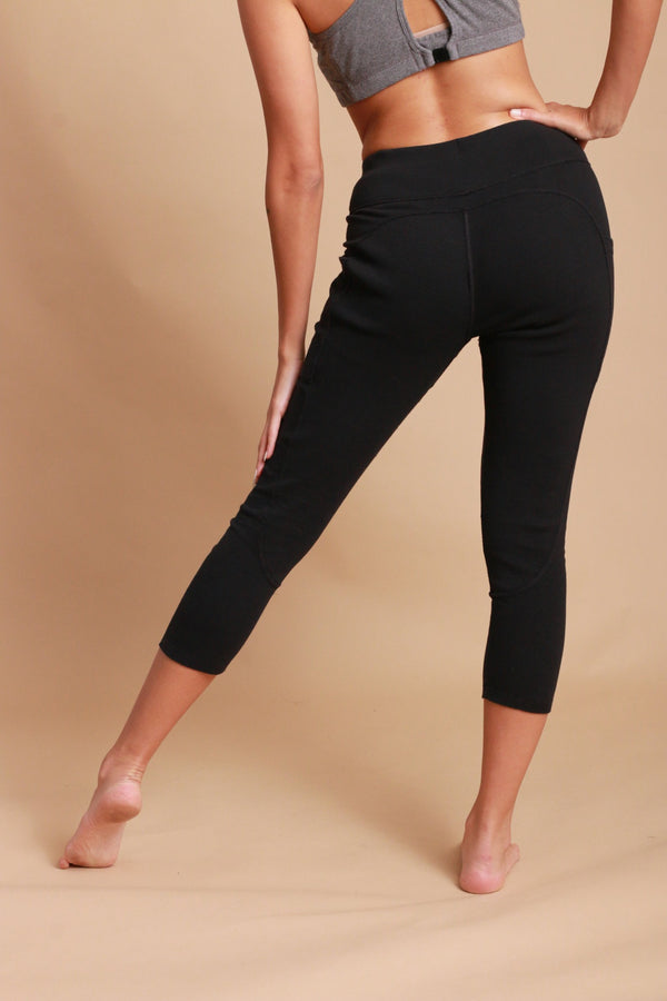 Cottonique Women's Cropped Leggings