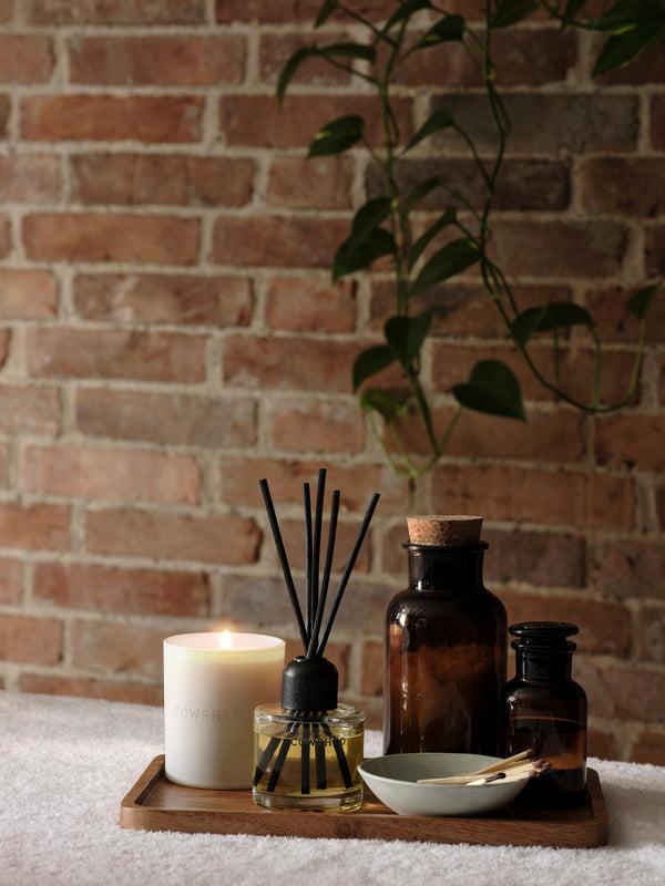 Cowshed Candle And Diffuser Set Replenish