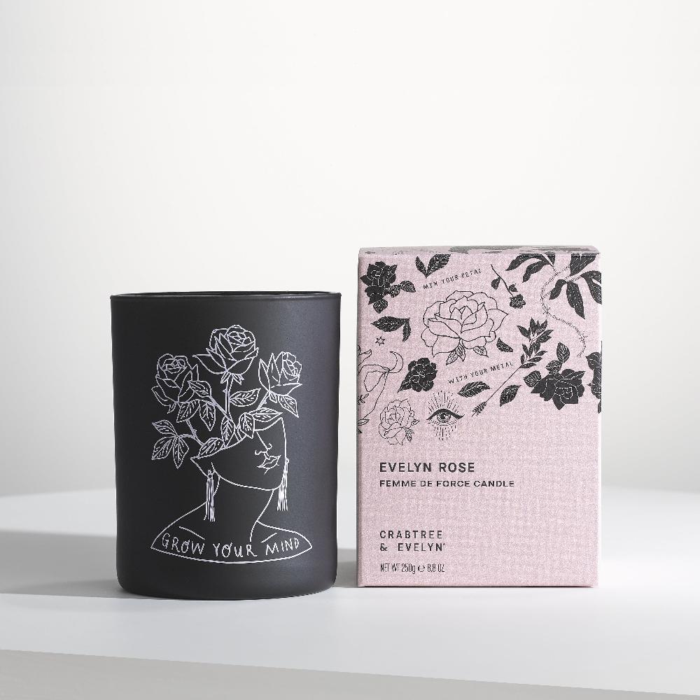 crabtree & evelyn Femme de Force Candle - 250g
