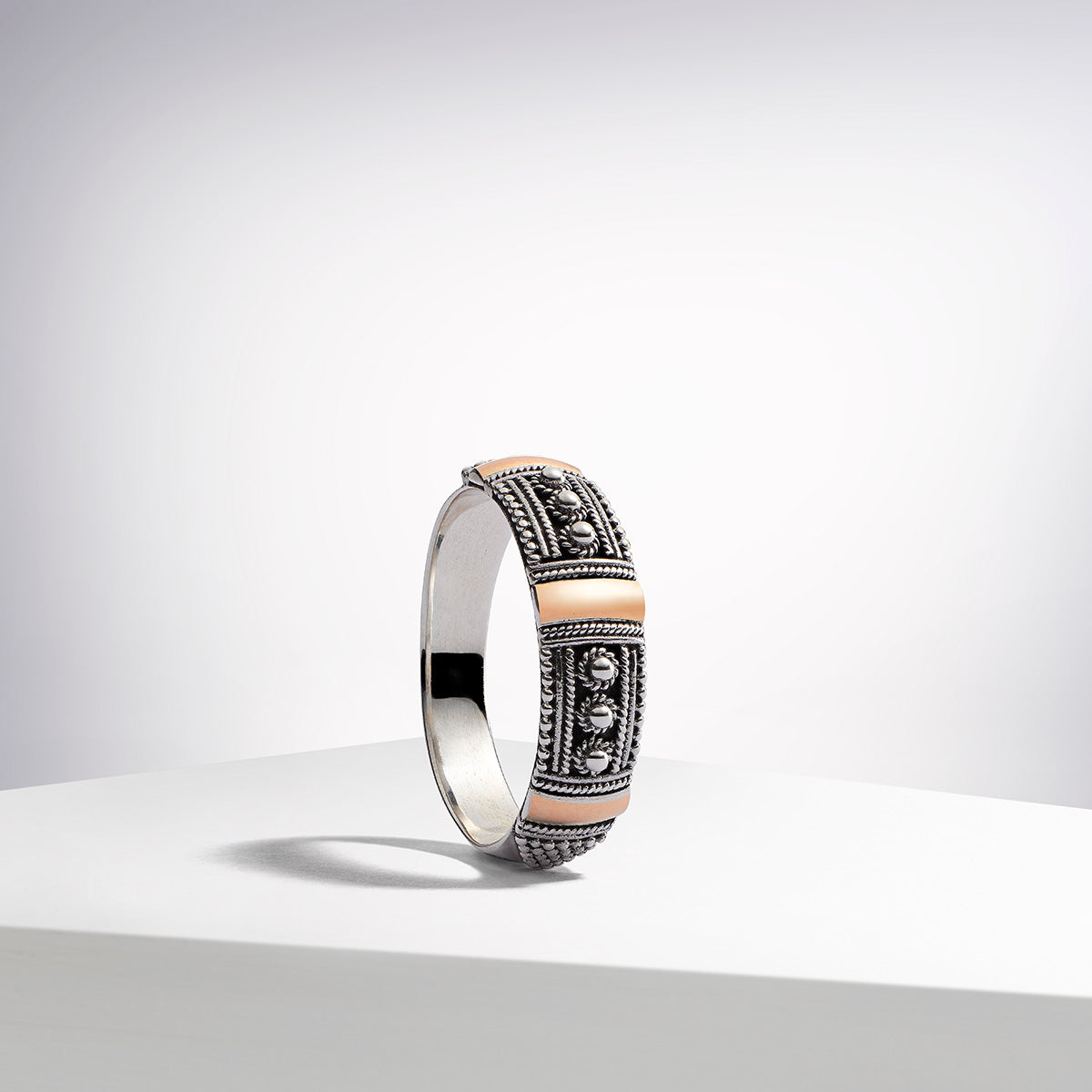 crabtree & evelyn Hand Crafted Silver Ring