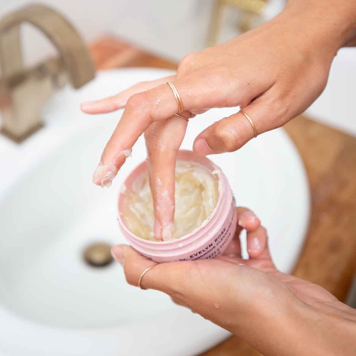 Crabtree & Evelyn Luminous Cleansing Balm - 100ml