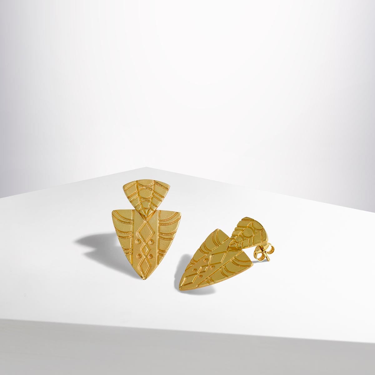 crabtree & evelyn Pyrgi Earrings