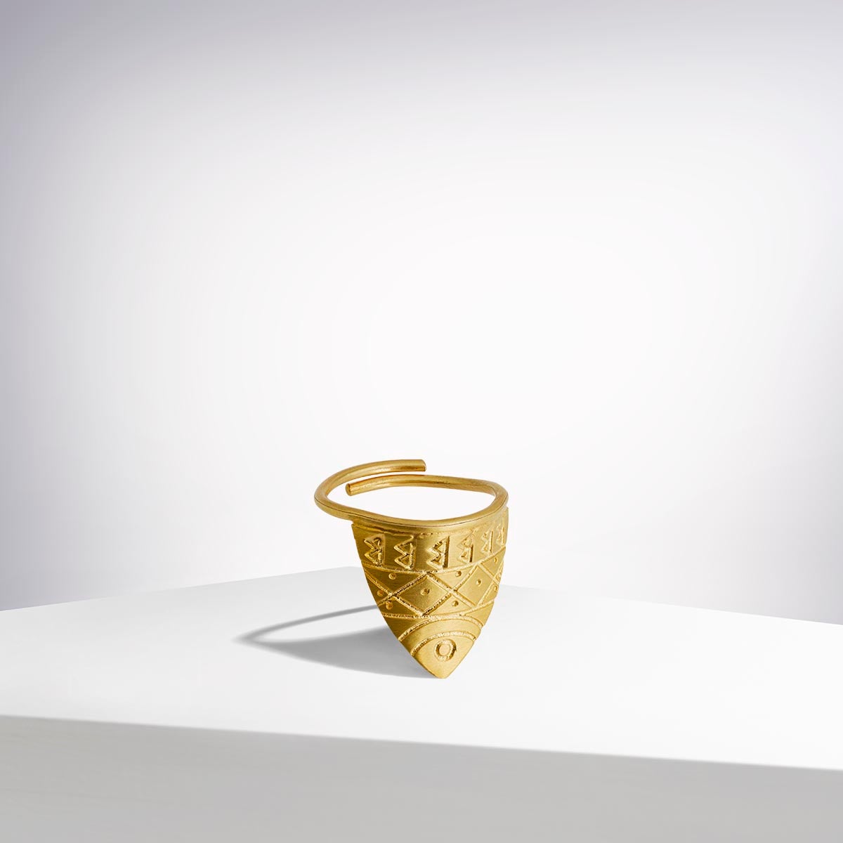 crabtree & evelyn Pyrgi Ring