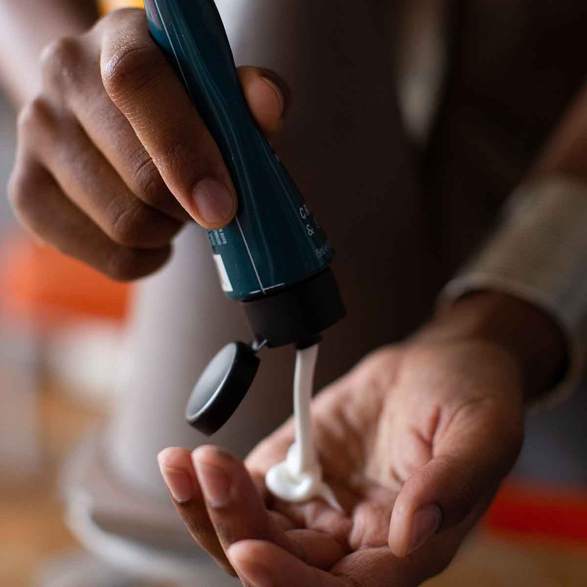 Crabtree & Evelyn Renew + Nourish Hand Cream - 25ml