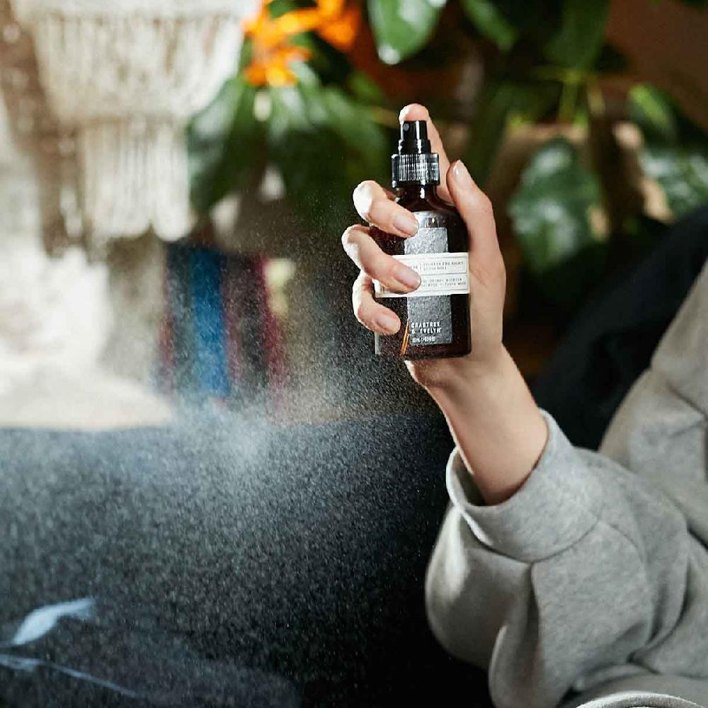 Crabtree & Evelyn Stars In The Night Room Mist - 100ml