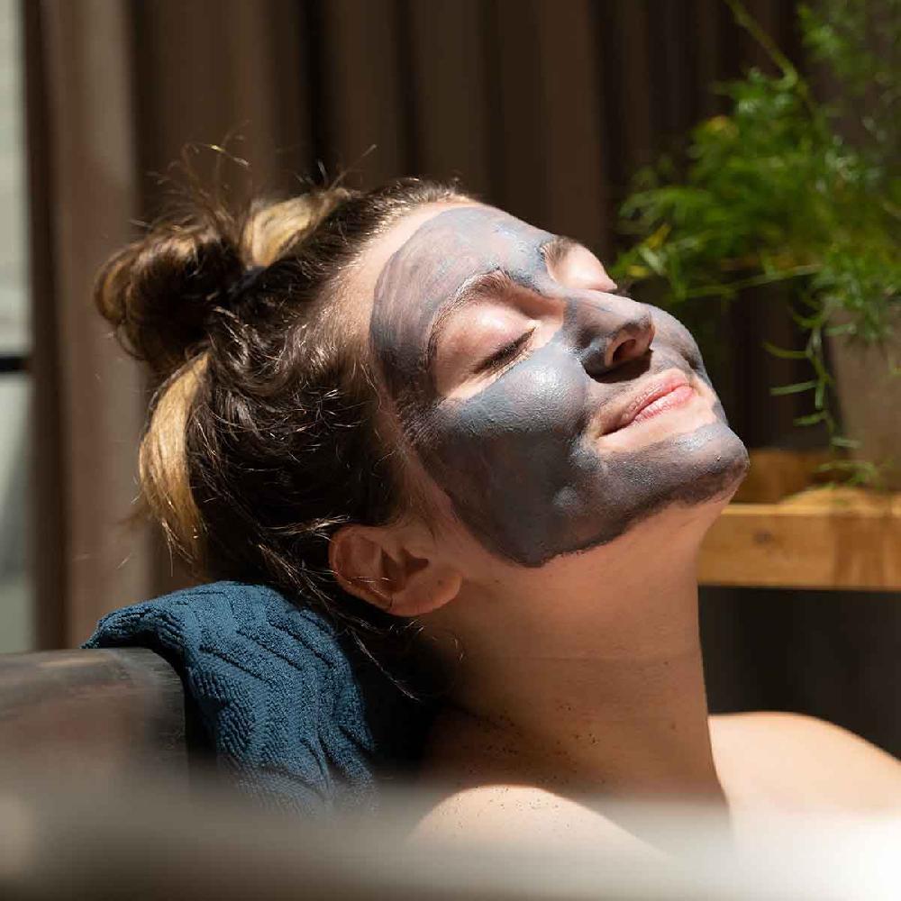 Crabtree & Evelyn Volcanic Ash Face Mask - 100ml