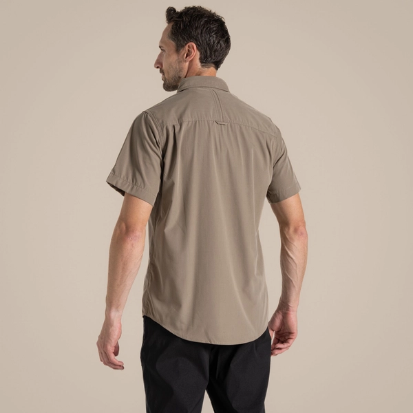 craghoppers Men's Kiwi Short Sleeved Shirt | Pebble
