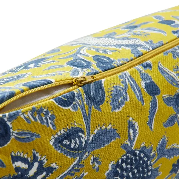 Creative Co Op 18" Cotton Pillow W/ Floral Pattern & Yarn-Wrapped Tassels Polyester Fill