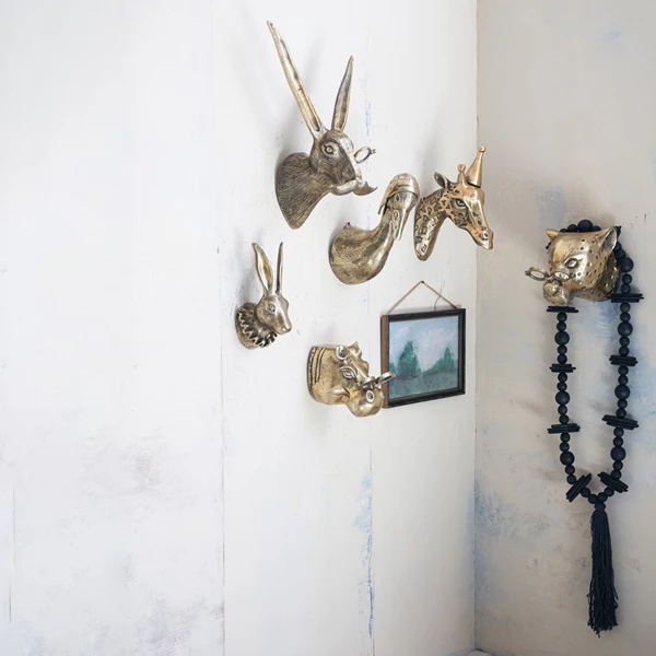 Creative Co Op Cast Aluminum Rabbit Head With Ruff Collar Wall Décor