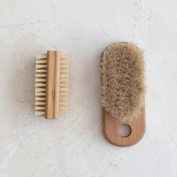 Creative Co Op Bamboo & Polyester Brush Natural