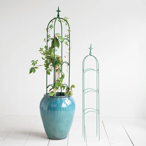 Creative Co Op Powder Coated Metal Trellis With Finials Set Of 2