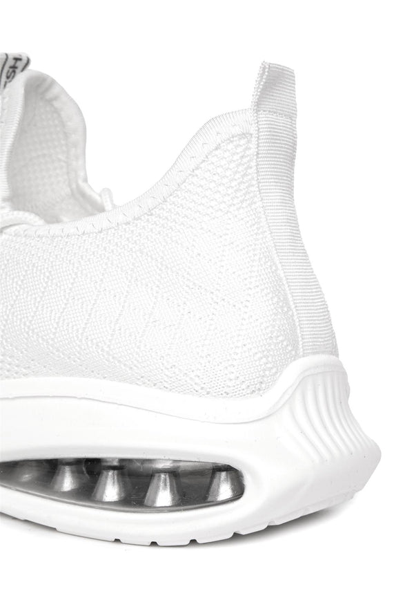 Crosshatch Trevel Trainers White