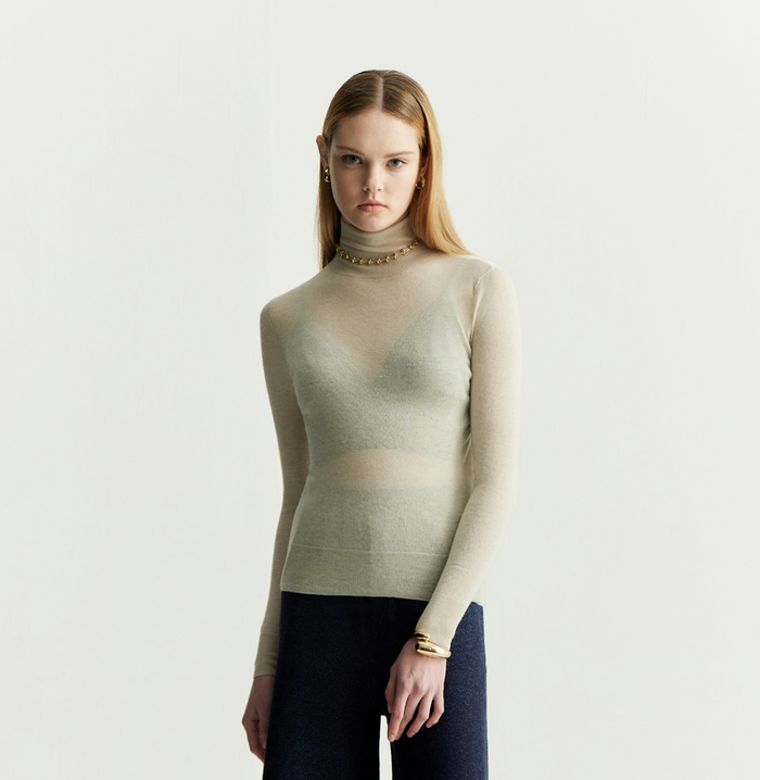 crush METALLIC CASHMERE TURTLENECK TOP White