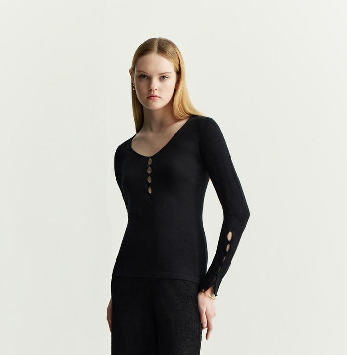 crush SILK CASHMERE BUTTONED TOP Black