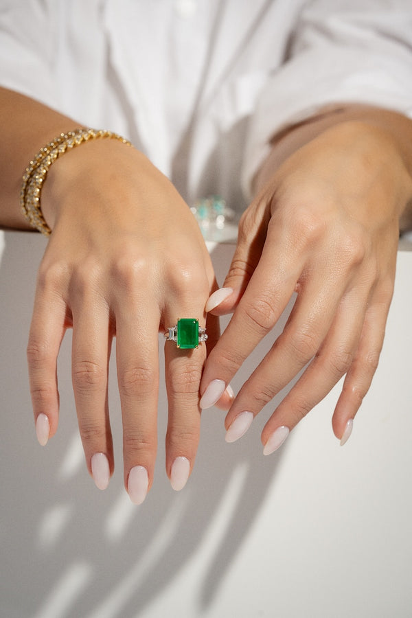 Crystal Haze Emerald Trapezoid Trilogy Ring