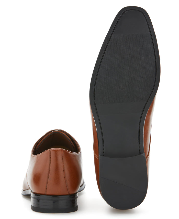 Cubavera Oxford Dress Shoe Cognac