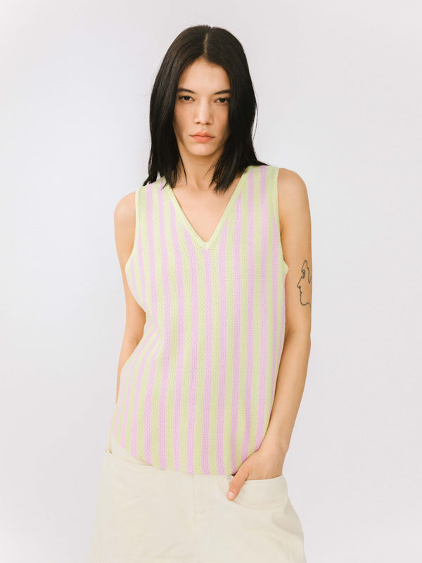 Cubic Contrast Color V-neck Loose Knit Tank Top Black