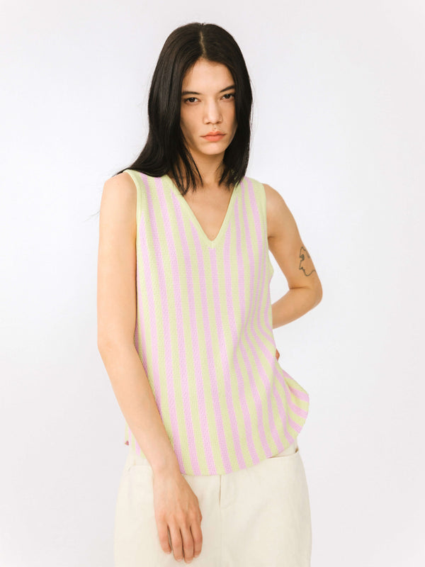 cubic Contrast Color V-neck Loose Knit Tank Top Black