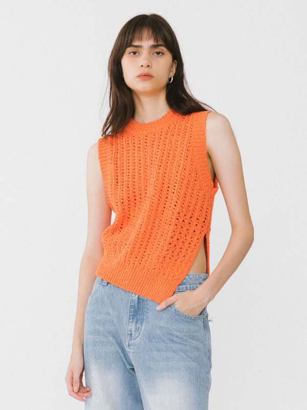 cubic Cropped Asymmetric Knit Vest Light Gray