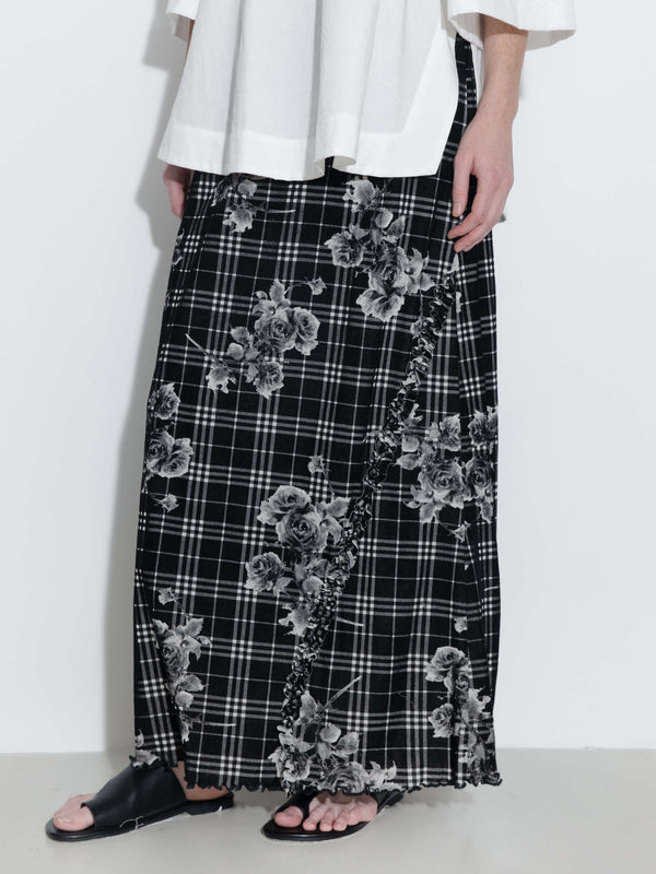 Cubic Floral Print A-line Skirt Black