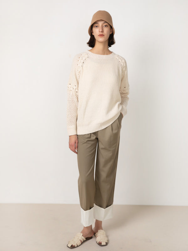 Cubic Raglan Sleeve Niche Knit Pullover Beige