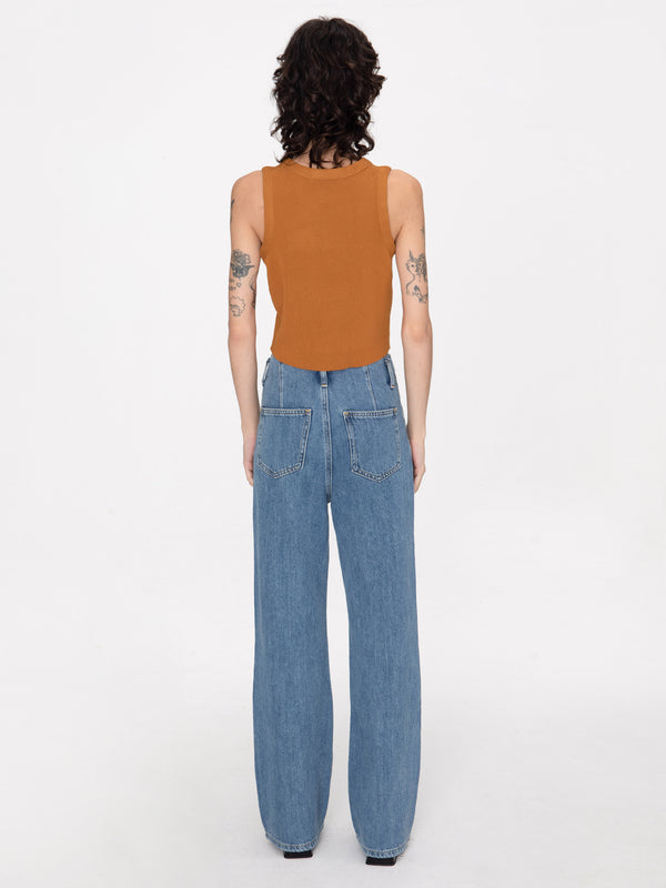 Cubic Thin Knit Fitted Vest Yellowish Brown