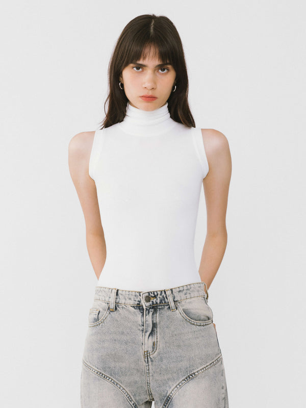 cubic Turtleneck Fitted Vest Black