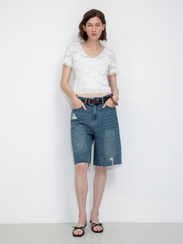 cubic V-Neck Lace Short-Sleeve T-Shirt White