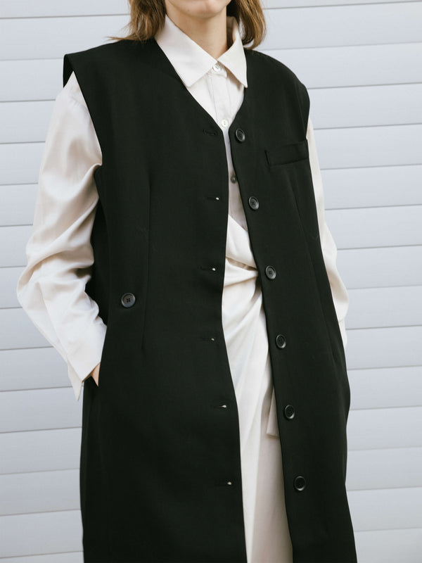 Cubic V-neck Long Tailored Vest Black