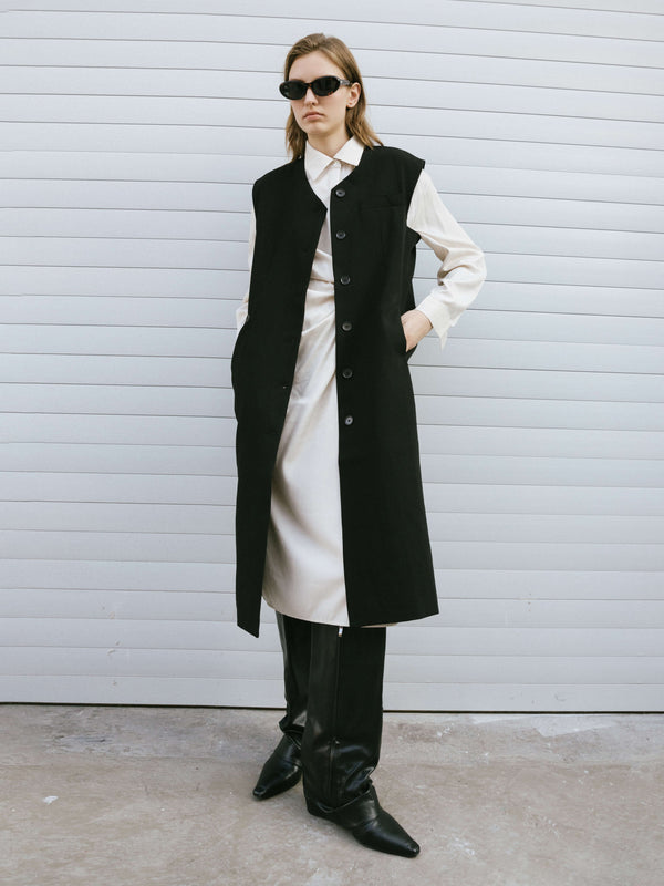 Cubic V-neck Long Tailored Vest Black