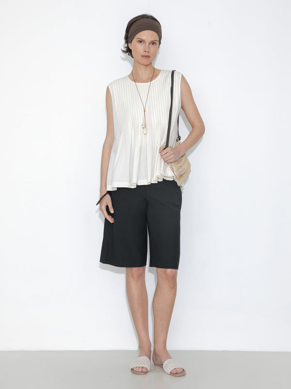cubic Pleated Sleeveless Blouse with Necklace Beige