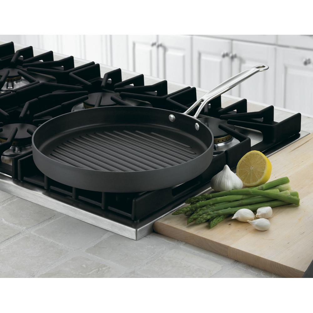 Cuisinart Chef's Classic ™ Nonstick Hard Anodized 12" Round Grill Pan 630C-30