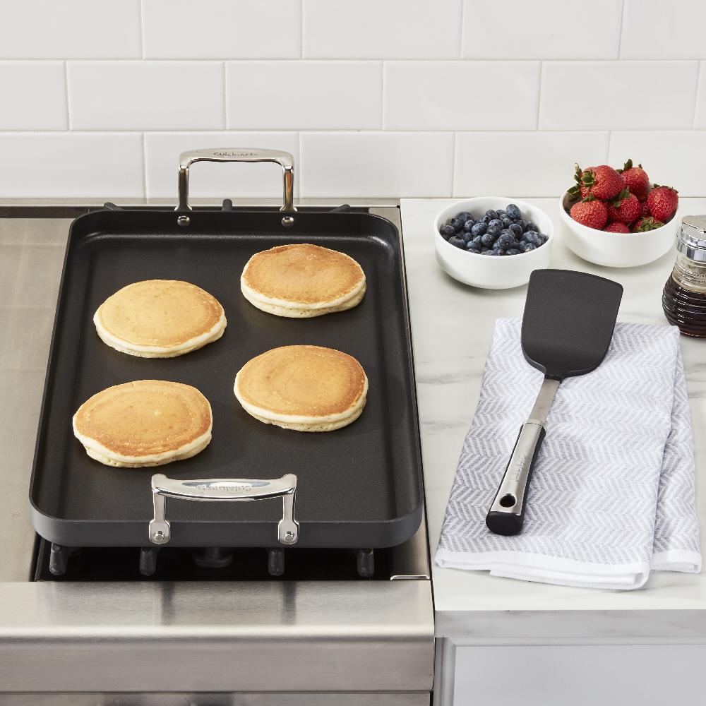 Cuisinart Chef's Classic ™ Nonstick Hard Anodized 13" X 20" Double Burner Griddle 655C-35