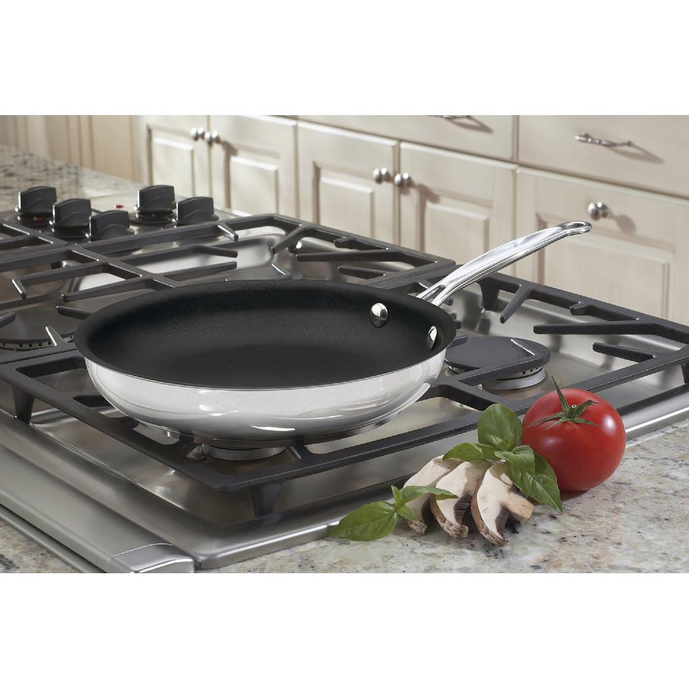 Cuisinart Chef's Classic ™ Stainless 10" Skillet 722C-24NS