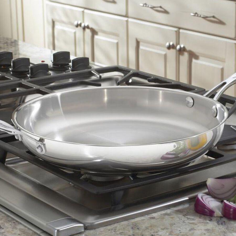 Cuisinart Chef's Classic ™ Stainless 12'' Skillet With Helper Handle 722-30H