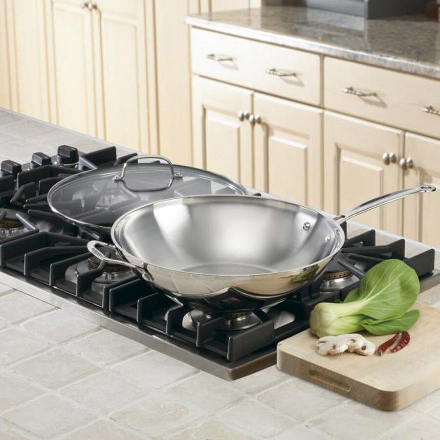 Cuisinart Chef's Classic ™ Stainless 14" Stir-Fry Pan With Helper Handle & Glass Cover 726-38H