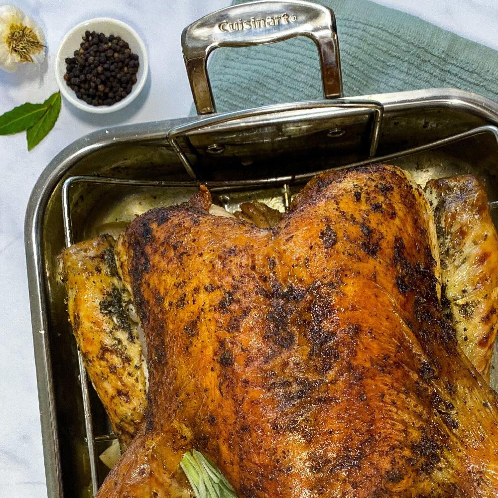 Cuisinart Chef's Classic ™ Stainless 16" Roasting Pan With Rack 7117-16URP1 Stainless Steel P1