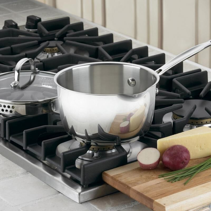 Cuisinart 2 Quart Pour Saucepan 719-18P