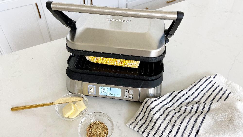 Cuisinart Griddler ® With Smoke-Less Mode GR-6SNAS