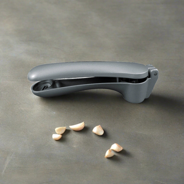 cuisinox Cuisinox Garlic Press with Cleaner Tool Garlic Presses