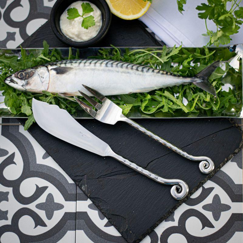 Culinary Concepts Hammered Shell Fish Knife