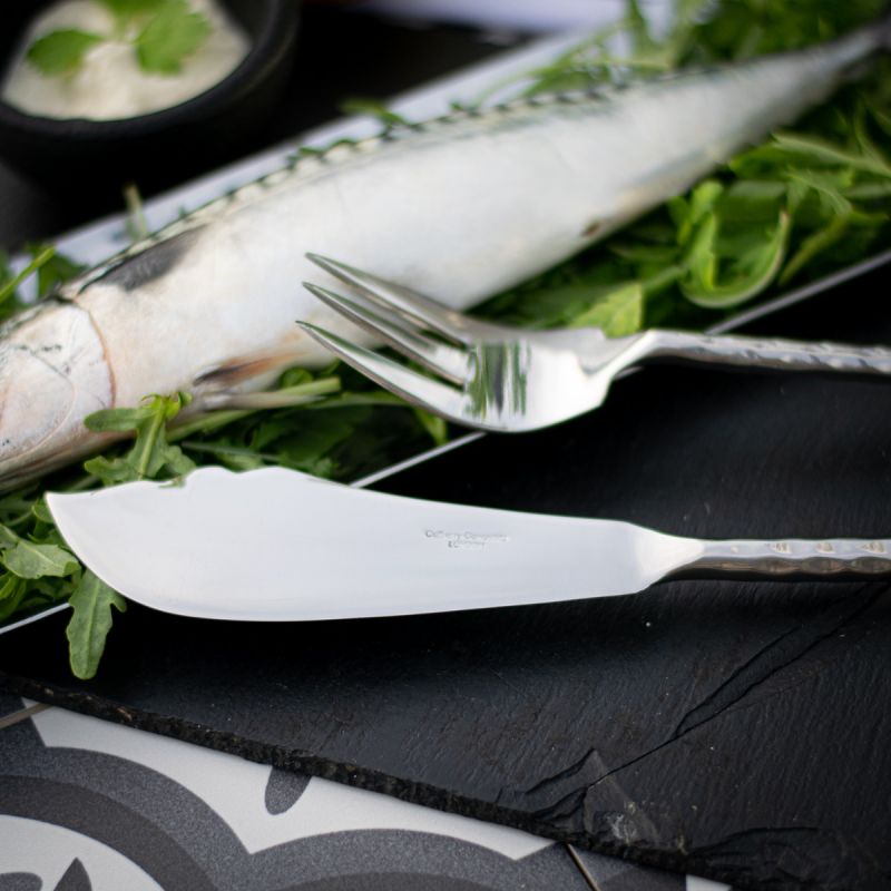 Culinary Concepts Hammered Shell Fish Knife