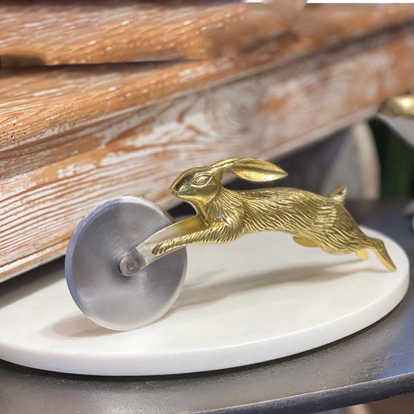 culinary concepts Hare Pizza Cutter