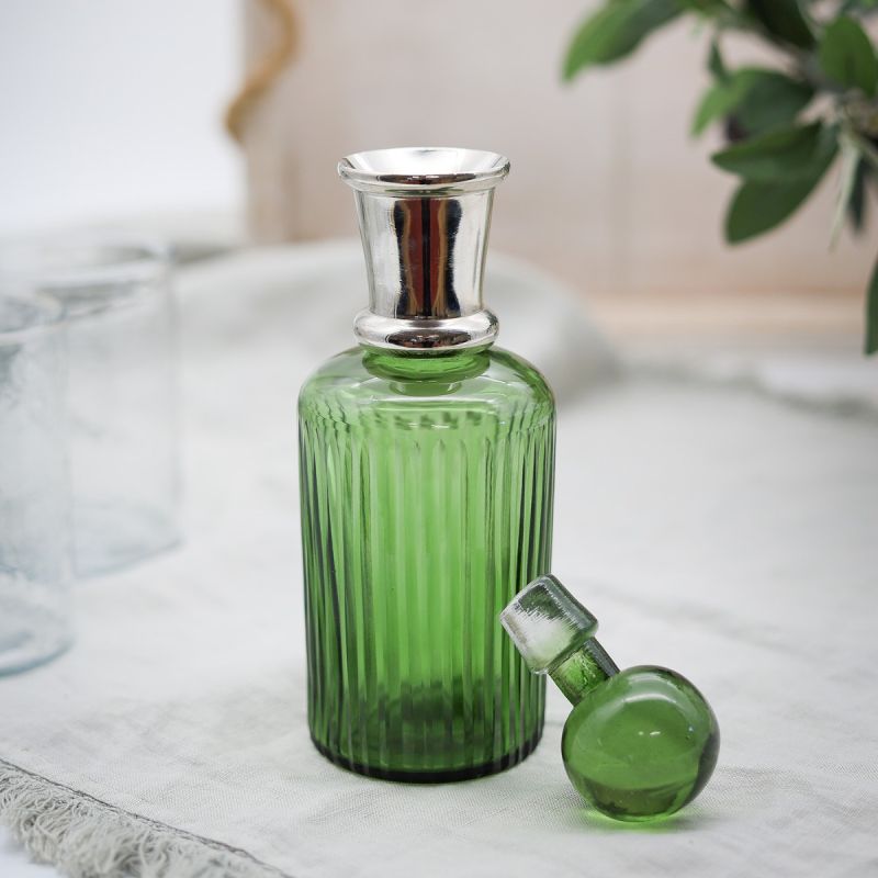 Culinary Concepts Emerald Glass Decanter With Stopper